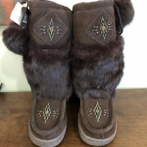 Details Shoes - New Leather and rabbit fur muk Luks Details Shoes - New Leather and rabbit fur muk Luks
